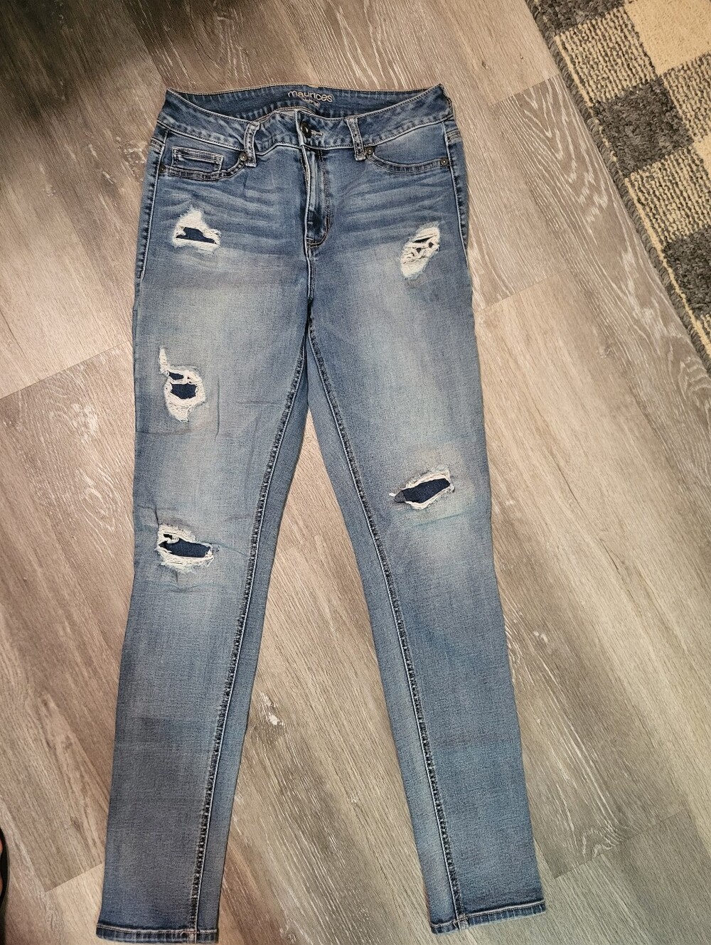 Maurices Skinny Jeans Women’s Size M Regular Blue Denim Stretch Distressed